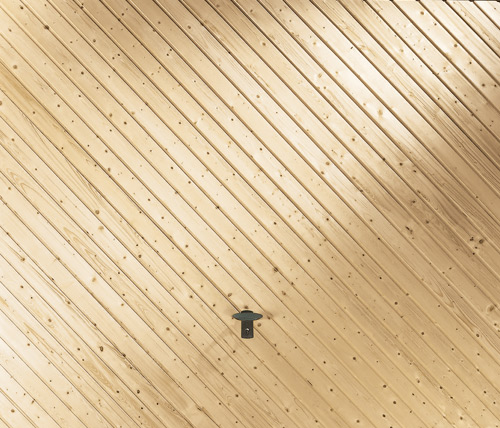 Garagen-Kipptor aus Massivholz